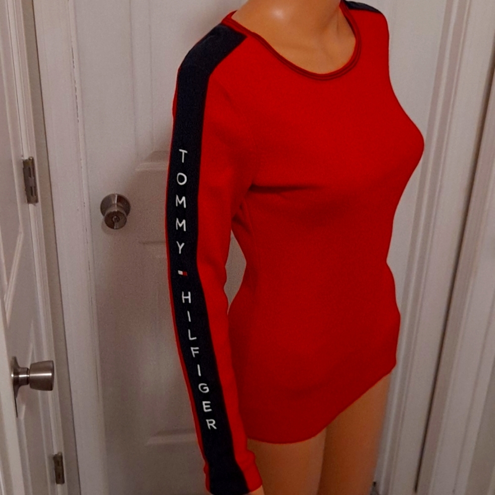 Tommy Hilfiger Vintage Red/Navy Blue Long Sleeve Lightweight Crewneck Sweater